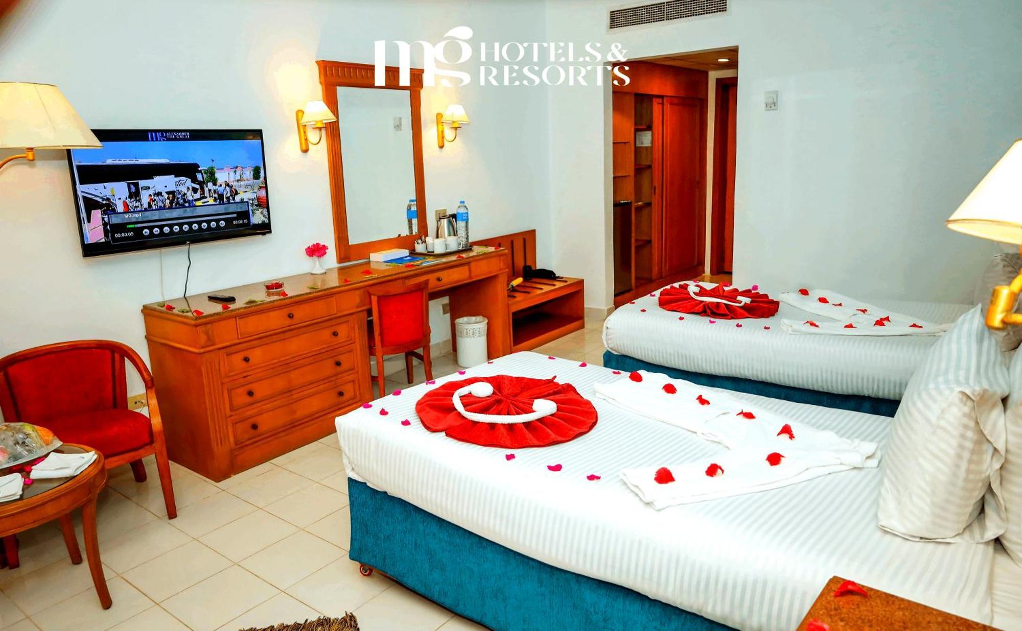 Mg Alexander The Great Hotel Marsa Alam Bagian luar foto